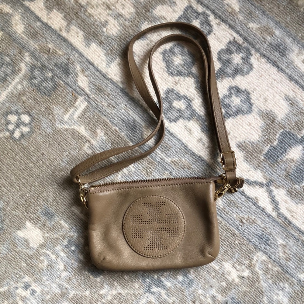 Classic Tan Leather Crossbody Mini Bag